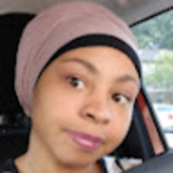 Meet your Posher, Rasheera - Picture 1 of 1